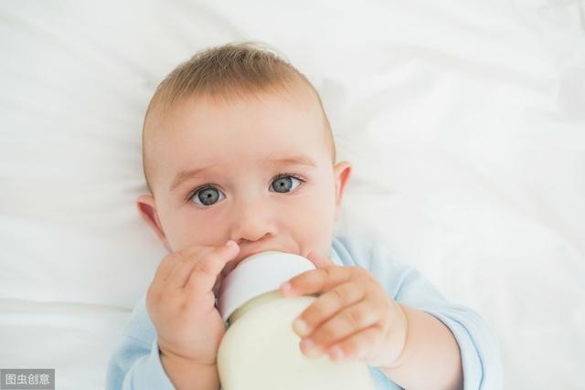 奶粉真假查询(真假奶粉溶解图片)