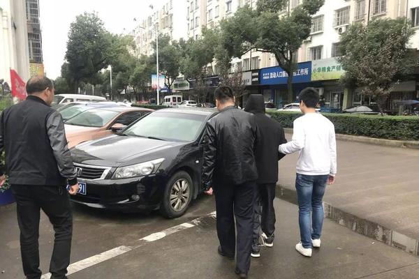 晚上喝点啤酒对身体好吗