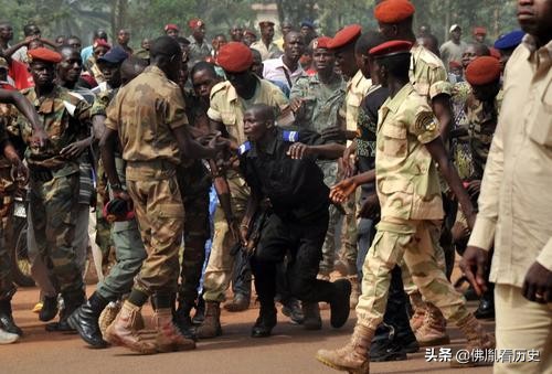 中国天眼拍到了什么恐怖(或已找到外星文明) 中国天眼拍到了什么恐怖(或已找到外星文明)