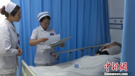 成都48岁女护士十年申报105件专利 成都48岁女护士十年申报105件专利