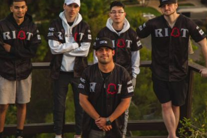 拳头游戏（Riot Games）告电竞组织Riot Squad侵权 商