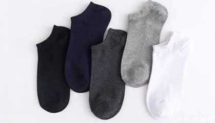 侵权“ELLE”商标短袜突现南通海关