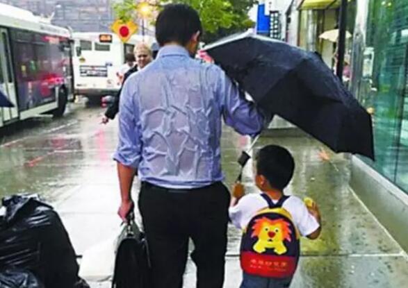 “雨伞爸爸”被“代言”,这些品牌是否侵了权？