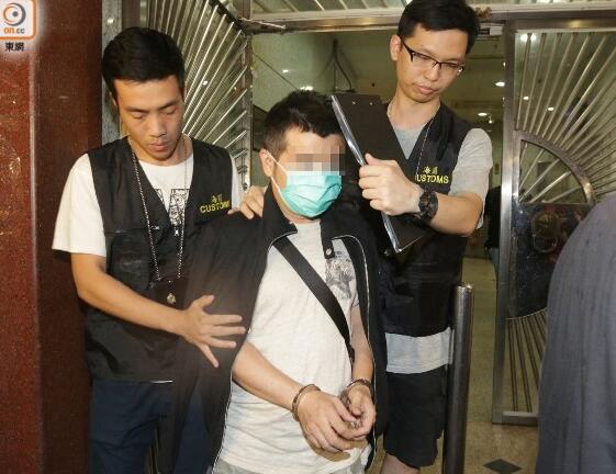 香港海关查获1500件假冒注册商标货品