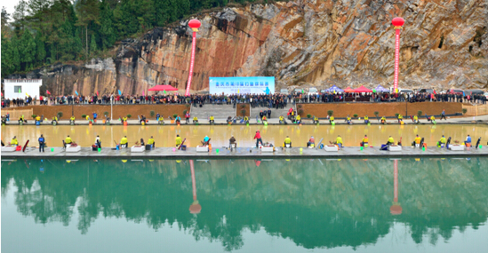 重庆山坳坳打造出“知名商标” 点赞这样的致富