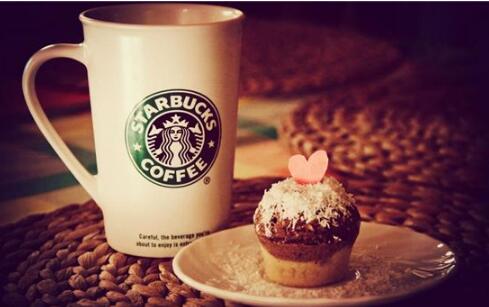 因为这个商标细节，星巴克每年多赚4000万美金！