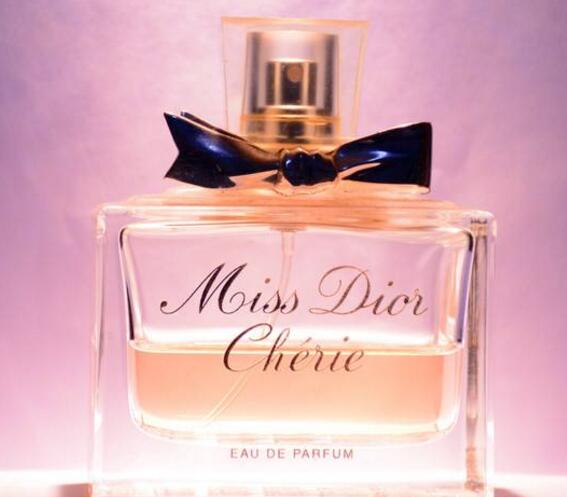 香水商标注册属于第几类？