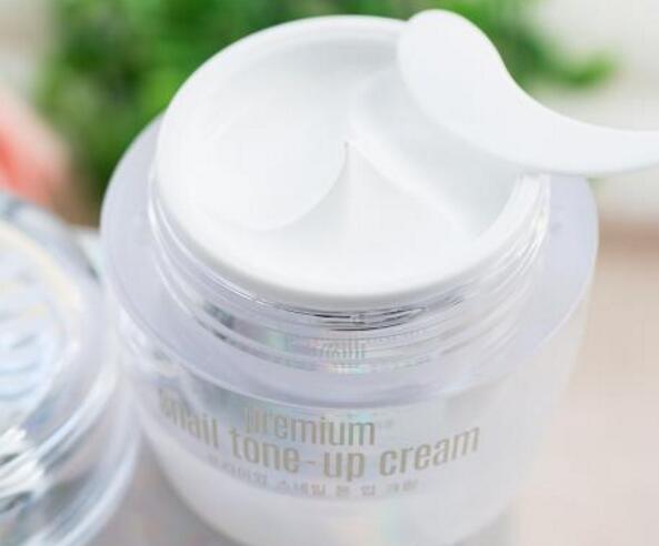 素颜霜商标注册属于第几类？