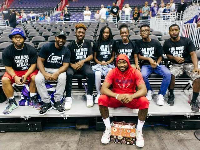 曝詹姆斯竟涉嫌盗用一商标 被要求索赔超3000万美元