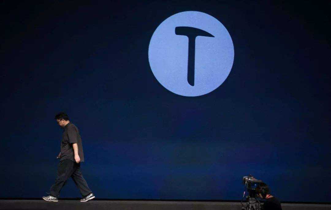 今日头条接盘锤子?不存在的 只收购部分专利使用权 今日头条接盘锤子?不存在的 只收购部分专利使用权