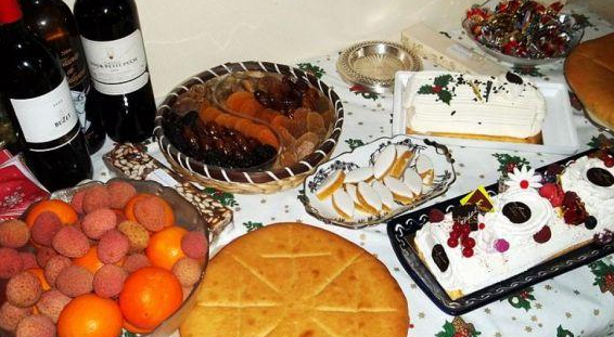 法媒称中企抢注法国传统糕点商标 中企回应：完